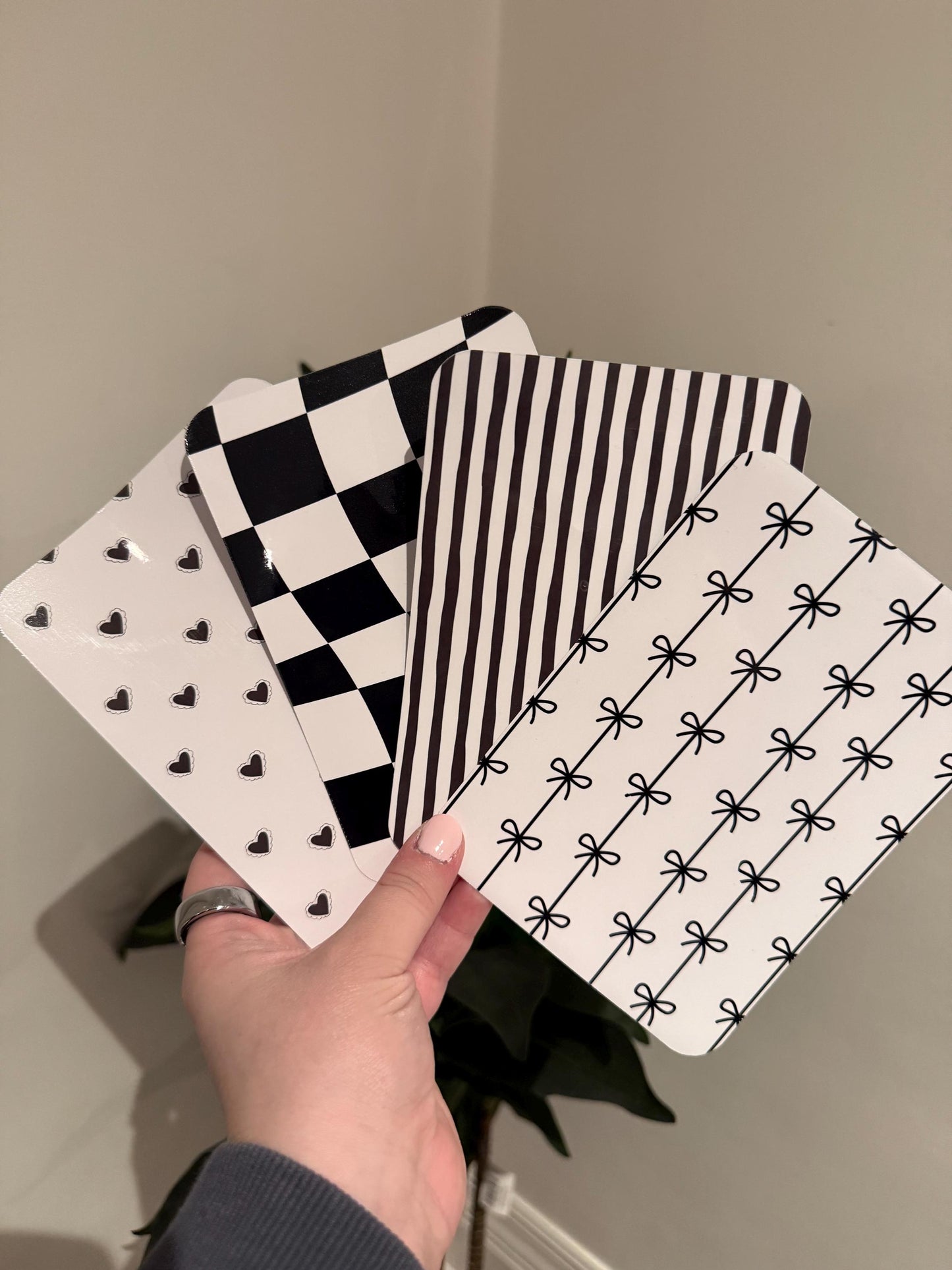 Kindle Insert Pack | Minimalist Pattern, Custom Color (Set of 4)