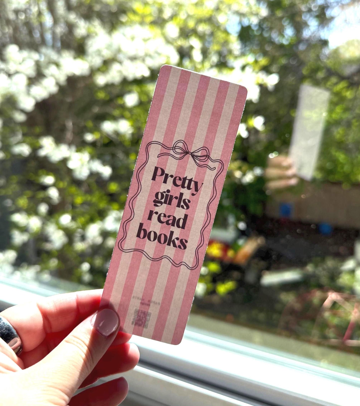 Pretty Girls Read Books Linen Bookmark