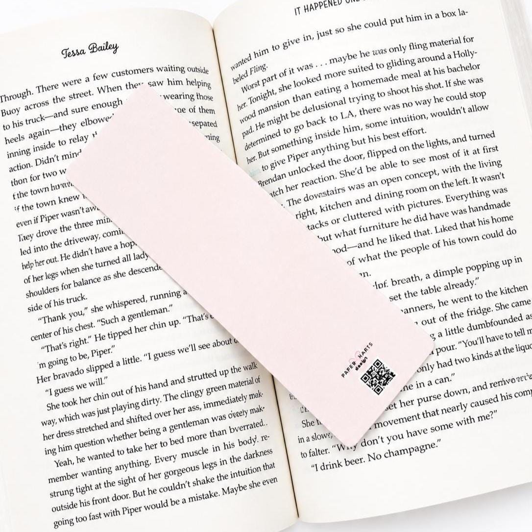 Pretty Girls Read Books Linen Bookmark